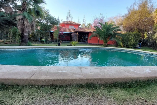 VENDO GRAN CASA EN CONDOMINIO PRIVADO, CALLE TOCORNAL, SAN ESTEBAN